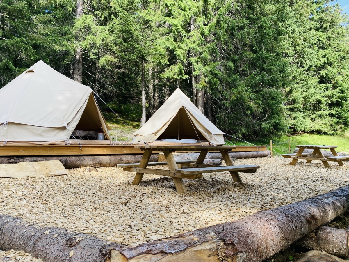 Les tables de pique nique