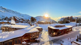 _lv_images__lot_0000000255_14_8111715