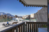 _lv_images__lot_0002800003_13_8166484