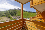 _lv_images__lot_0002800042_11_11037824