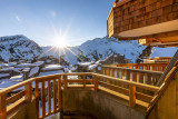 _lv_images__lot_0002800163_14_8107453