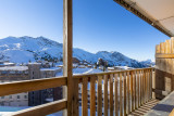 _lv_images__lot_0002800172_10_8107824