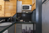 _lv_images__lot_0002800192_11_9079015