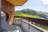 _lv_images__lot_0002800192_14_8717414