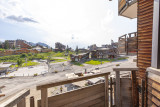 _lv_images__lot_0002800270_14_8134811