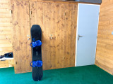 Ski locker