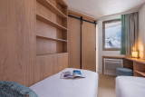 Chambre avec 2 lits simples