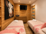 Bedroom with Single Beds