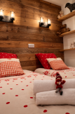 Twin bedroom