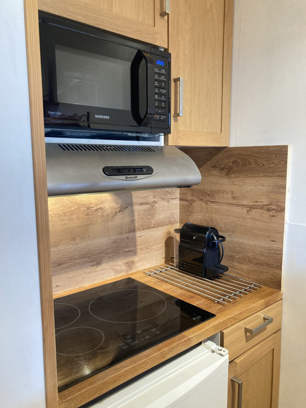 _lv_images__lot_0000000011_14_9769758