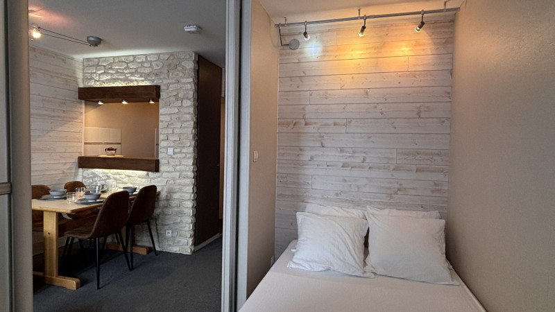 _lv_images__lot_0000000012_07_10124575 _lv_images__lot_0000000012_07_10124575