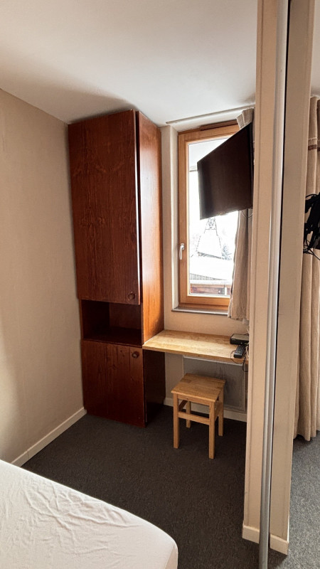 _lv_images__lot_0000000012_08_10090637 _lv_images__lot_0000000012_08_10090637