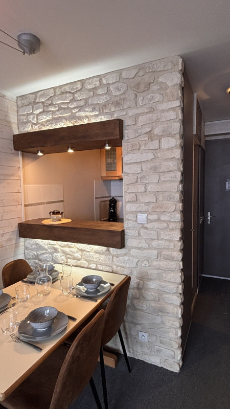 _lv_images__lot_0000000012_09_10206694