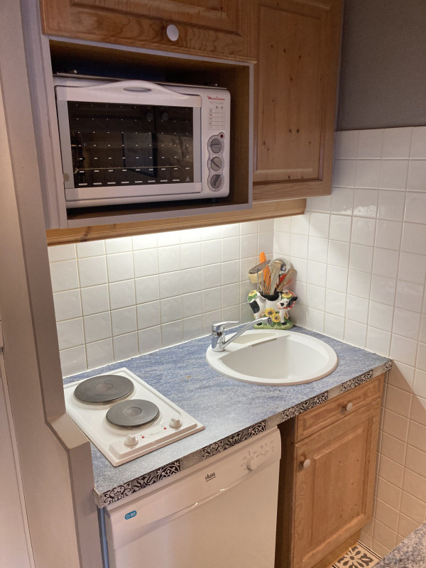 _lv_images__lot_0000000017_09_9795231 _lv_images__lot_0000000017_09_9795231