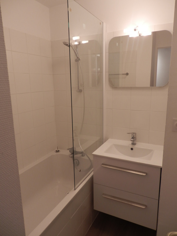 _lv_images__lot_0000000023_08_10272059