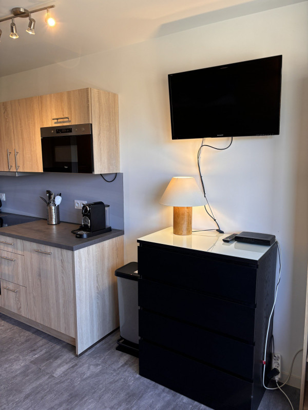 _lv_images__lot_0000000027_09_9941445 _lv_images__lot_0000000027_09_9941445