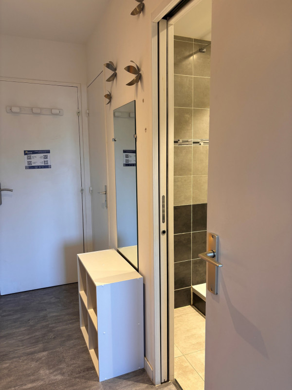 _lv_images__lot_0000000027_11_10306916