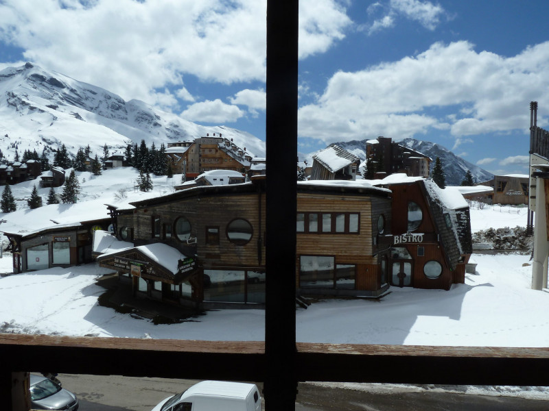 _lv_images__lot_0000000027_14_11027401