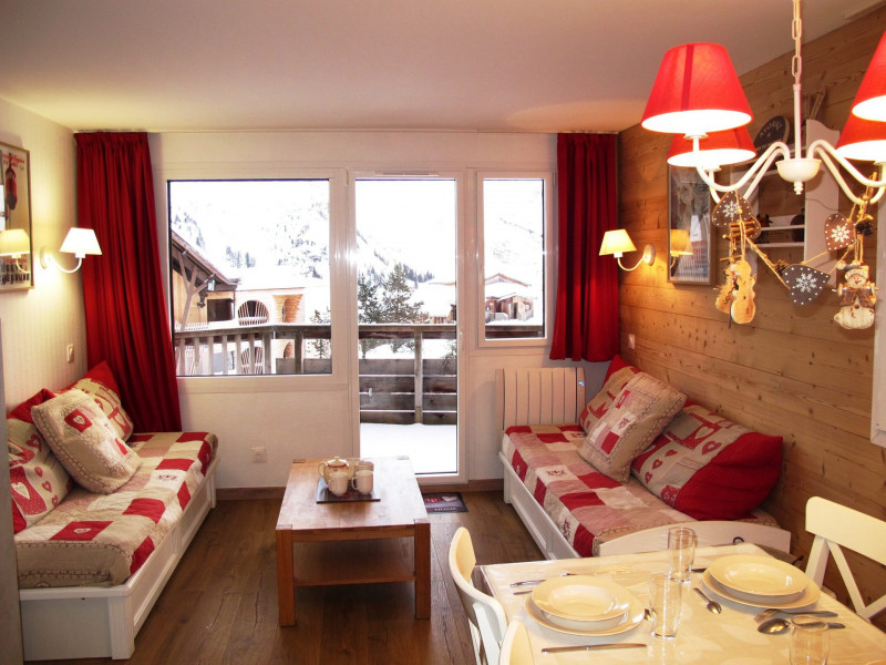 _lv_images__lot_0000000035_01_11151424 _lv_images__lot_0000000035_01_11151424