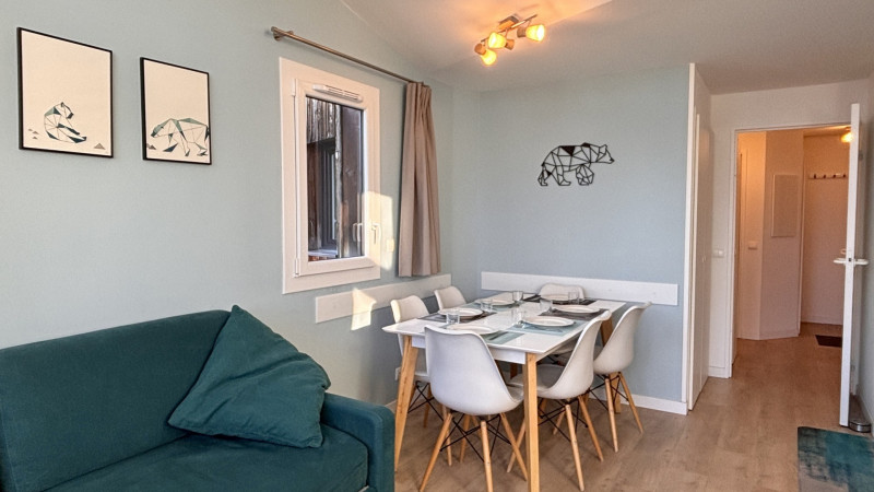 _lv_images__lot_0000000036_04_9254858 _lv_images__lot_0000000036_04_9254858