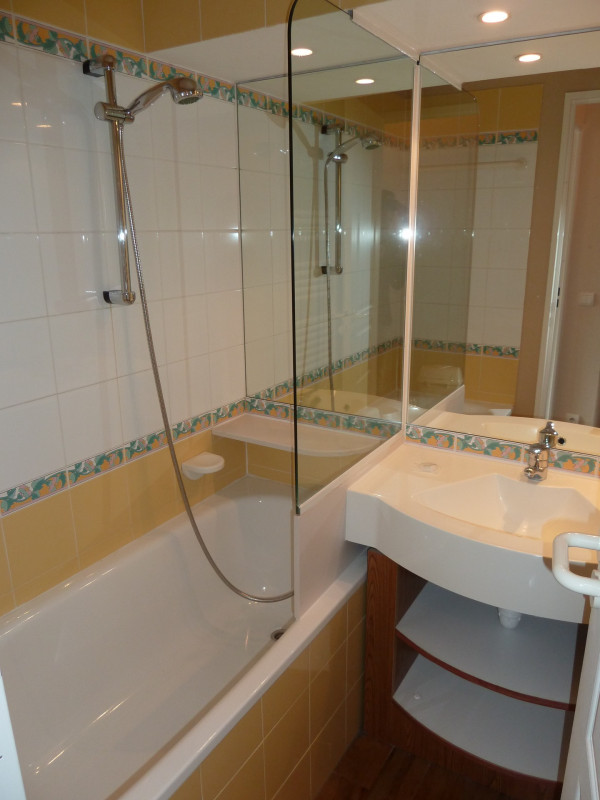 _lv_images__lot_0000000054_10_9570852