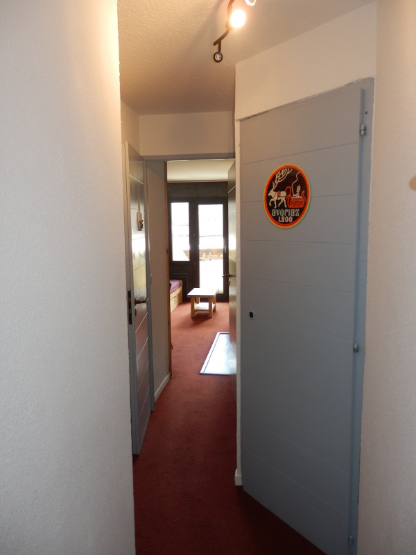 _lv_images__lot_0000000106_07_10151988