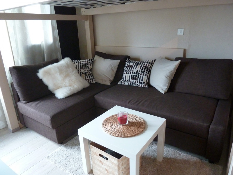 _lv_images__lot_0000000120_03_9177918