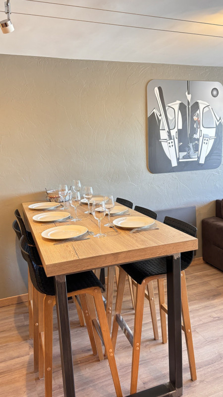 _lv_images__lot_0000000121_07_9954276 _lv_images__lot_0000000121_07_9954276