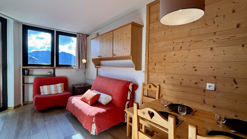 _lv_images__lot_0000000123_01_9485835 _lv_images__lot_0000000123_01_9485835