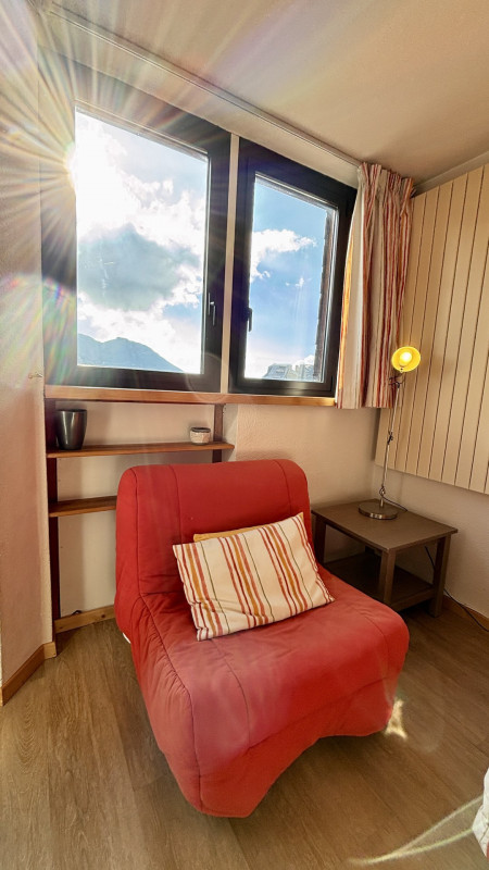 _lv_images__lot_0000000123_05_9505013 _lv_images__lot_0000000123_05_9505013