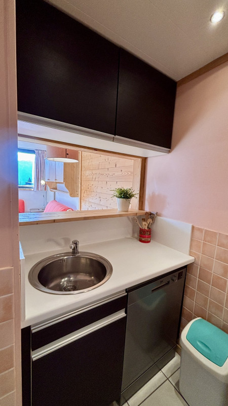 _lv_images__lot_0000000123_08_10117847