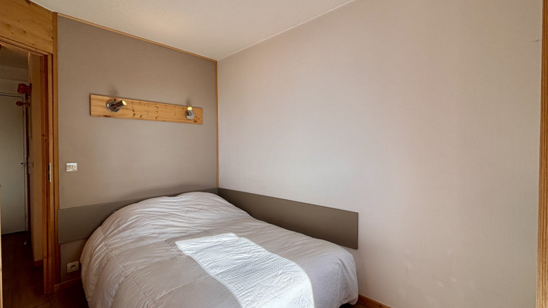 _lv_images__lot_0000000123_11_9307800 _lv_images__lot_0000000123_11_9307800