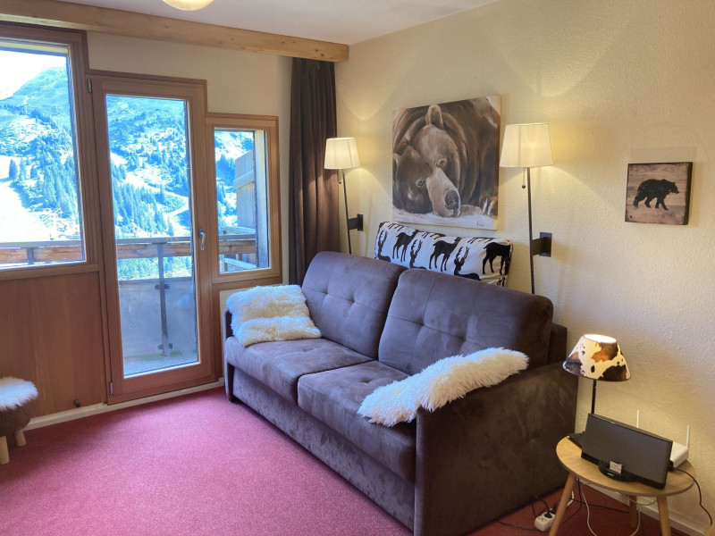 _lv_images__lot_0000000124_06_11072605