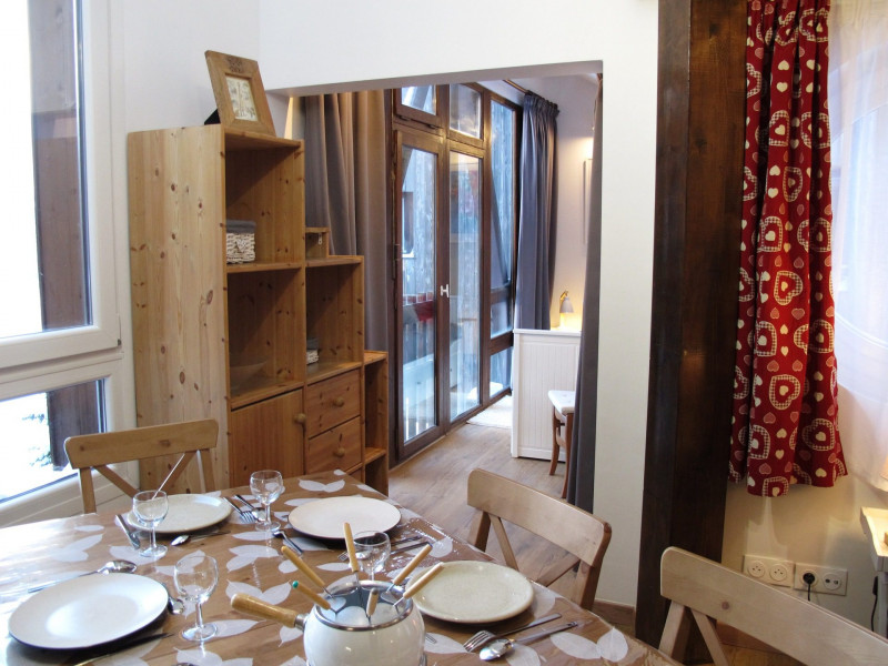 _lv_images__lot_0000000145_04_10177852 _lv_images__lot_0000000145_04_10177852