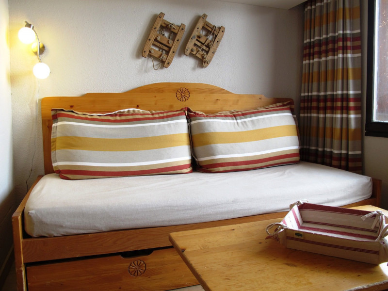 _lv_images__lot_0000000149_06_9922527