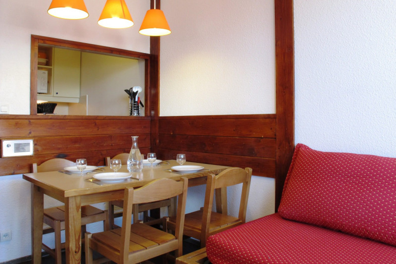 _lv_images__lot_0000000151_05_10329091