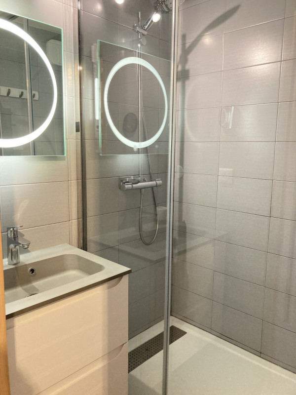 _lv_images__lot_0000000153_12_10117745