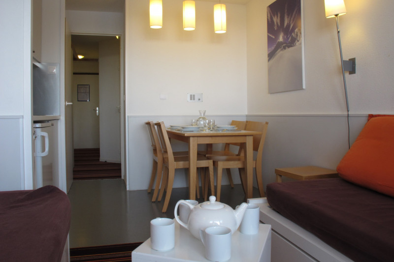 _lv_images__lot_0000000159_03_10396769