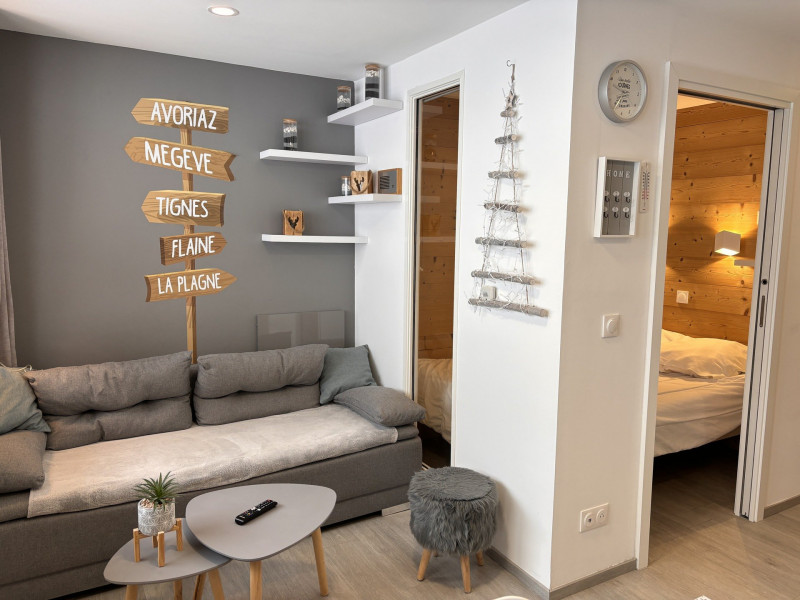 _lv_images__lot_0000000183_11_10279386