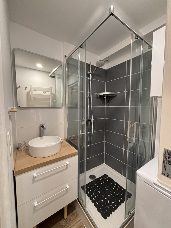 _lv_images__lot_0000000183_16_9795300 _lv_images__lot_0000000183_16_9795300