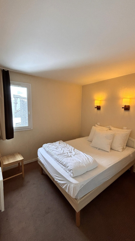 _lv_images__lot_0000000190_12_10151003