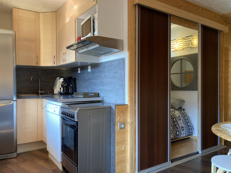 _lv_images__lot_0000000200_06_11171254 _lv_images__lot_0000000200_06_11171254