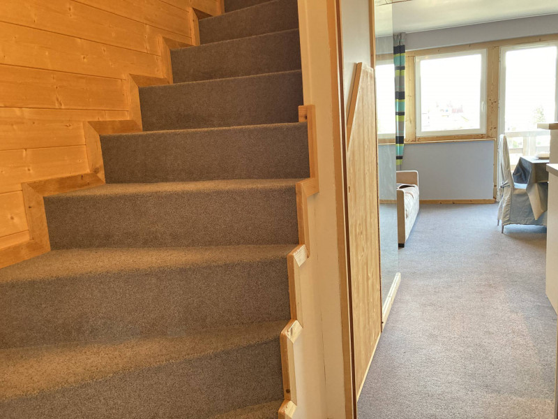 _lv_images__lot_0000000205_10_9177242 _lv_images__lot_0000000205_10_9177242