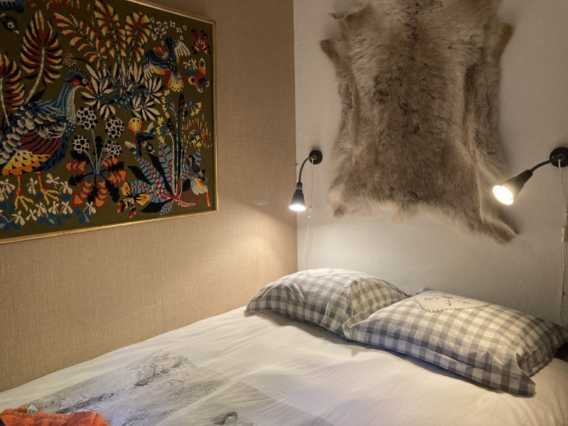 _lv_images__lot_0000000206_09_10388863