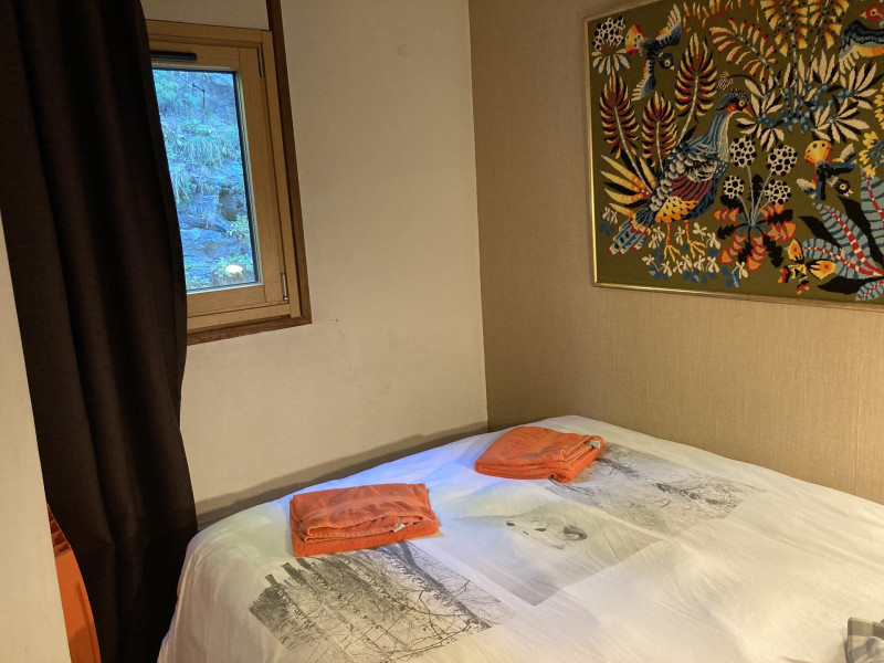 _lv_images__lot_0000000206_10_9544351