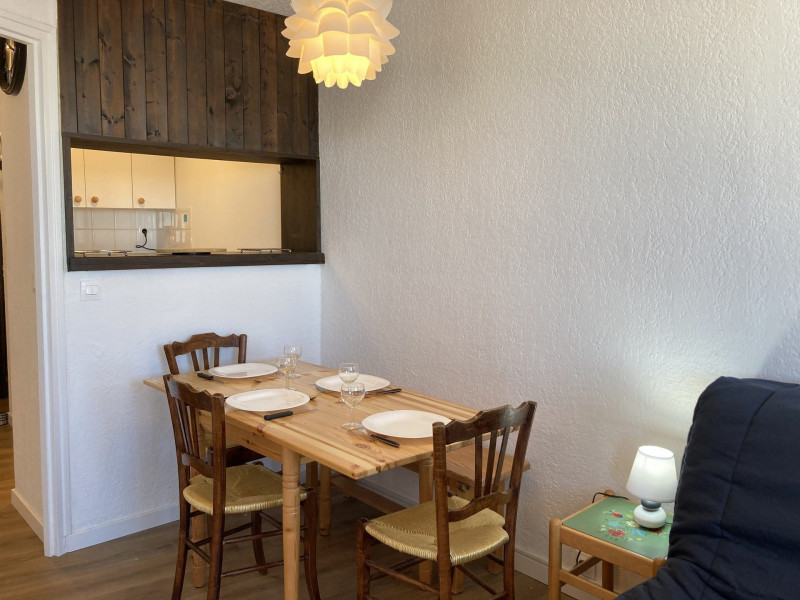 _lv_images__lot_0000000216_02_10272603 _lv_images__lot_0000000216_02_10272603