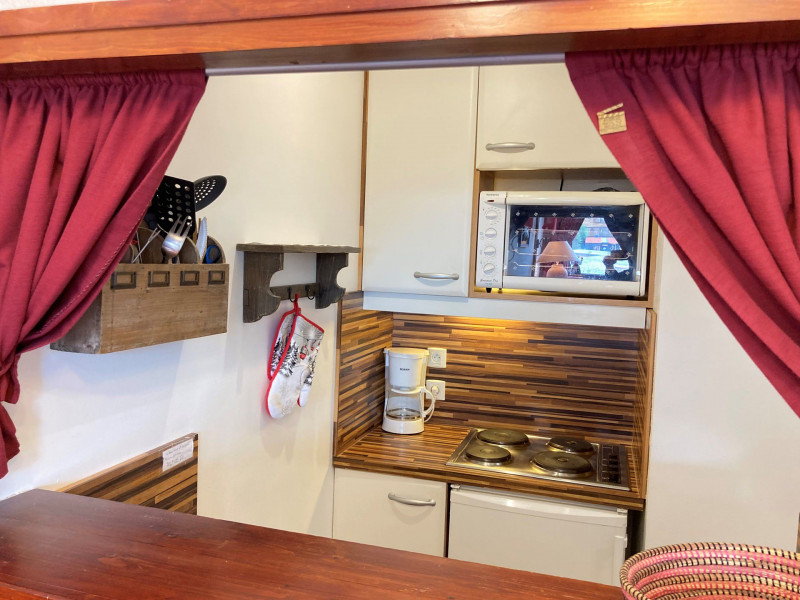 _lv_images__lot_0000000219_09_10185144 _lv_images__lot_0000000219_09_10185144