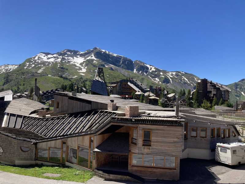 _lv_images__lot_0000000219_16_11027244
