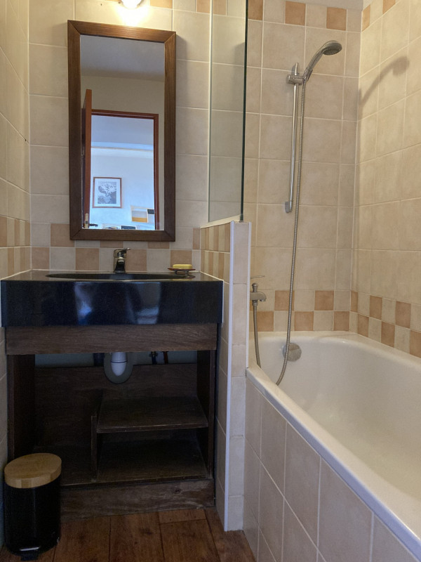 _lv_images__lot_0000000232_14_10123756