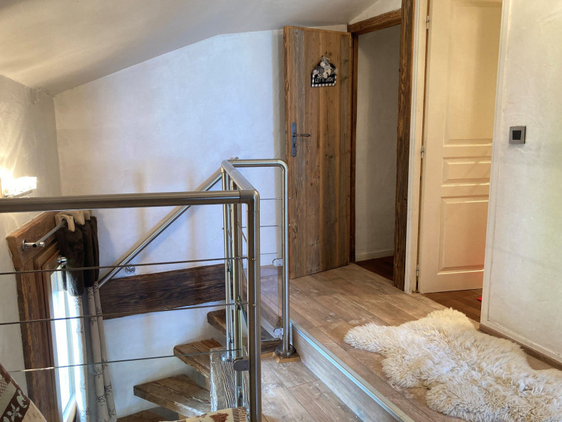 _lv_images__lot_0000000233_10_10117194